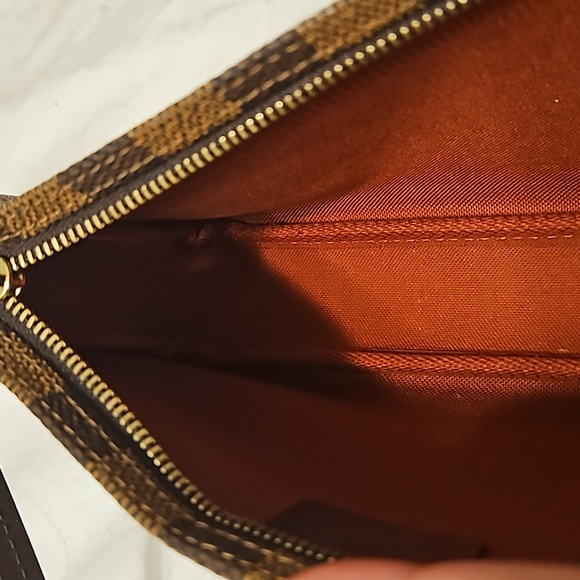 Authentic Louis Vuitton Navona pochette - Picture 7 of 8